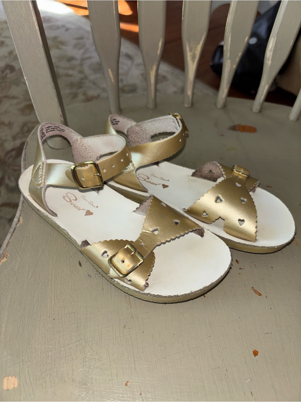 Sun San  12 ' Metallic Gold Heart Accent Sandals with Buckle